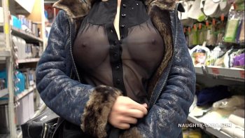 Трахнул в жопу через колготки