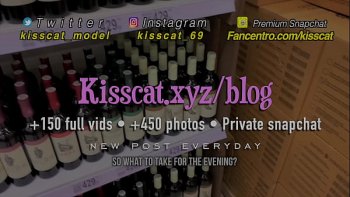 Кабинки туалета на улице имеют двойное назначение