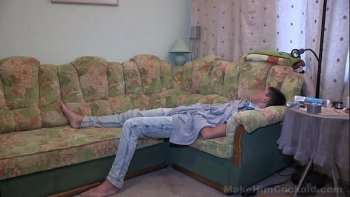 Освободили его от лишней одежды