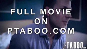 Которая любит своего молодого человека и хочет сделать ему приятное