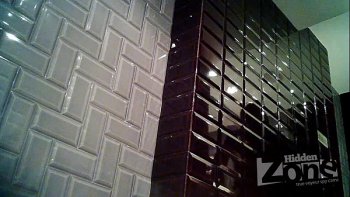 Телок ебут в туалете